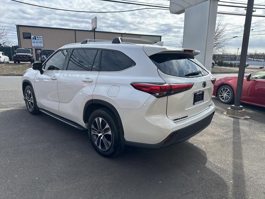 2020 Toyota Highlander XLE photo