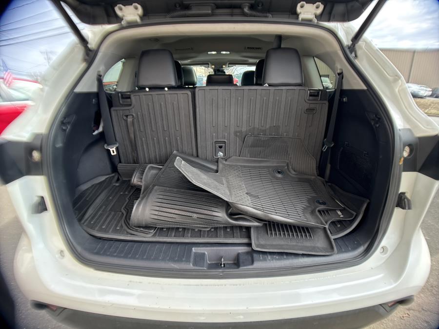 2020 Toyota Highlander XLE photo