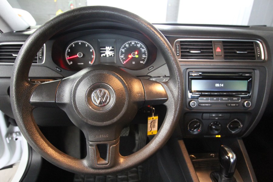 2014 Volkswagen Jetta S photo
