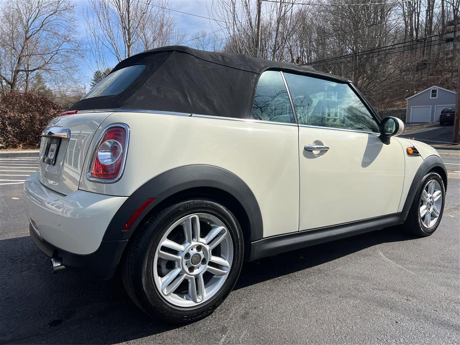 2013 MINI Cooper photo