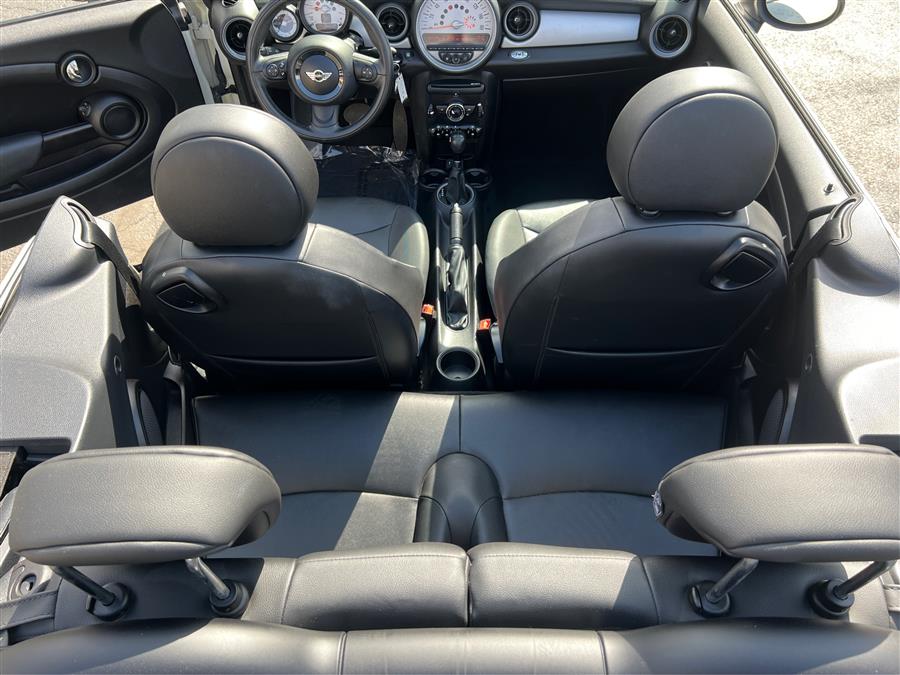 2013 MINI Cooper photo