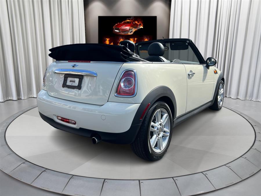 2013 MINI Cooper photo