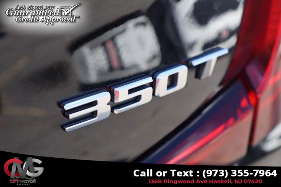 2020 Cadillac XT4 Premium Luxury Sport Utility 4 photo