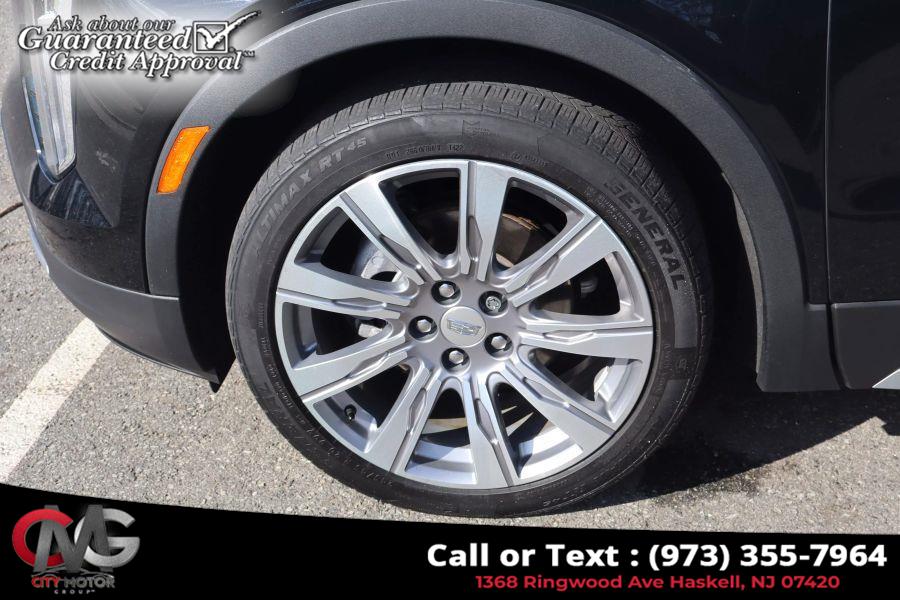 2020 Cadillac XT4 Premium Luxury Sport Utility 4 photo
