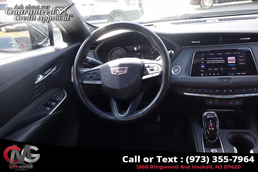 2020 Cadillac XT4 Premium Luxury Sport Utility 4 photo