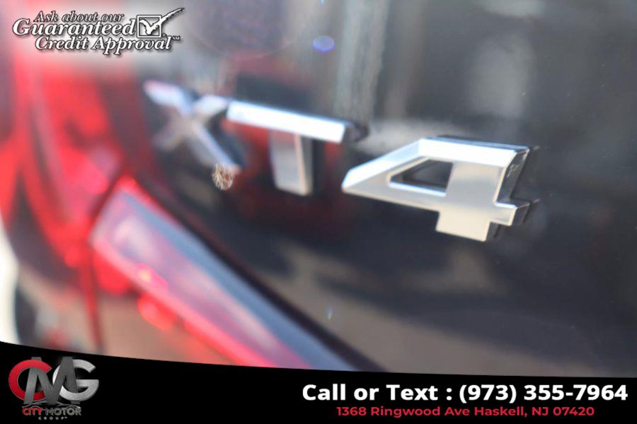 2020 Cadillac XT4 Premium Luxury Sport Utility 4 photo