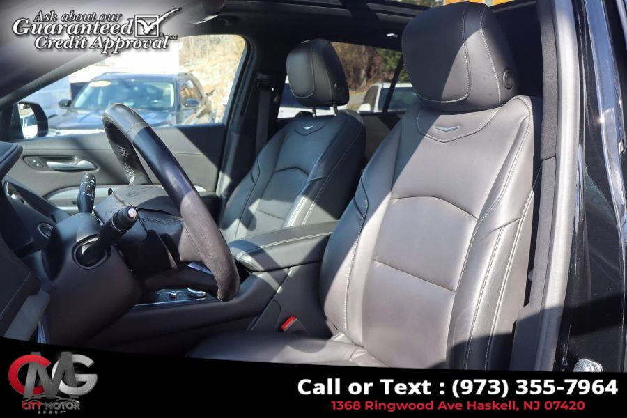 2020 Cadillac XT4 Premium Luxury Sport Utility 4 photo