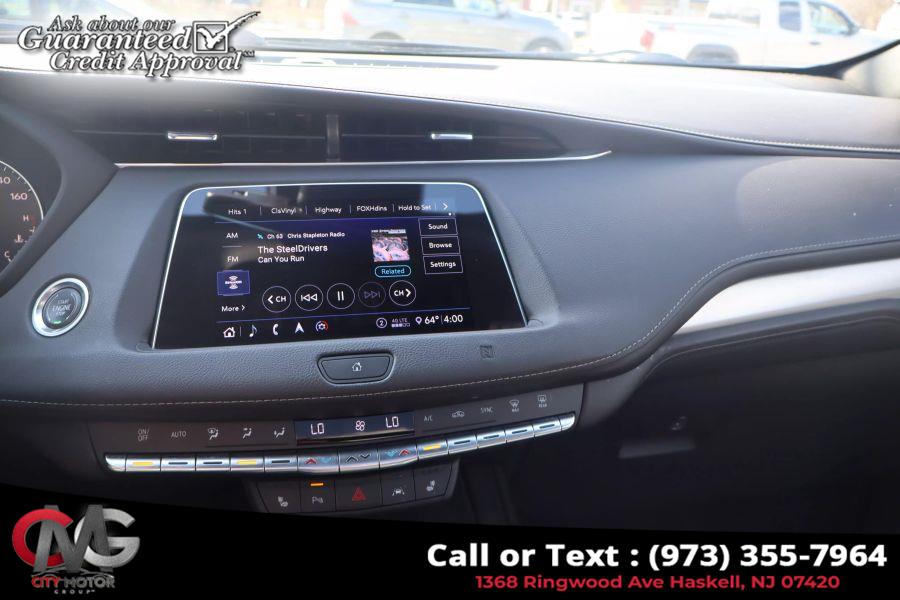 2020 Cadillac XT4 Premium Luxury Sport Utility 4 photo