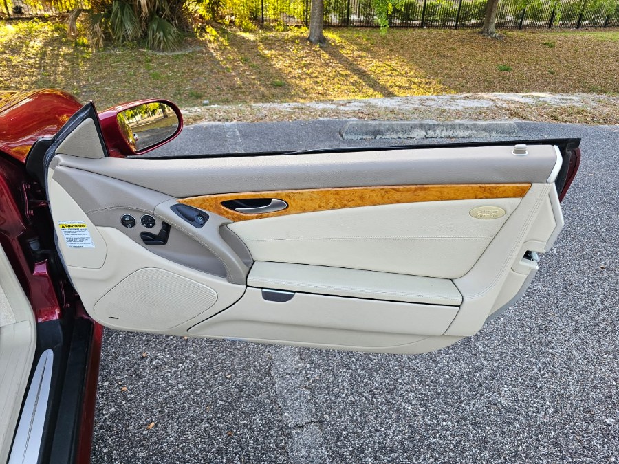 2004 Mercedes-Benz SL-Class SL500 photo