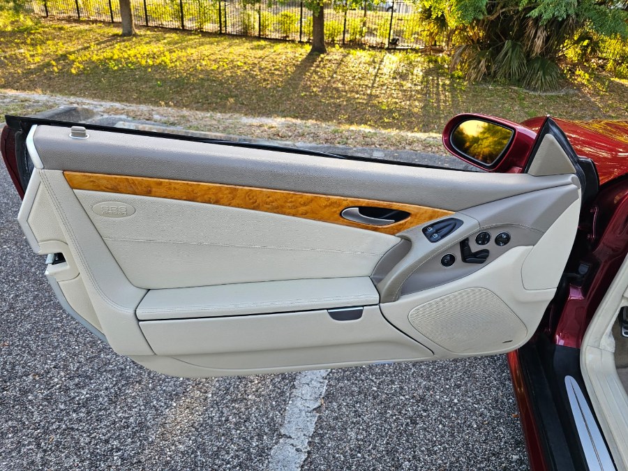 2004 Mercedes-Benz SL-Class SL500 photo