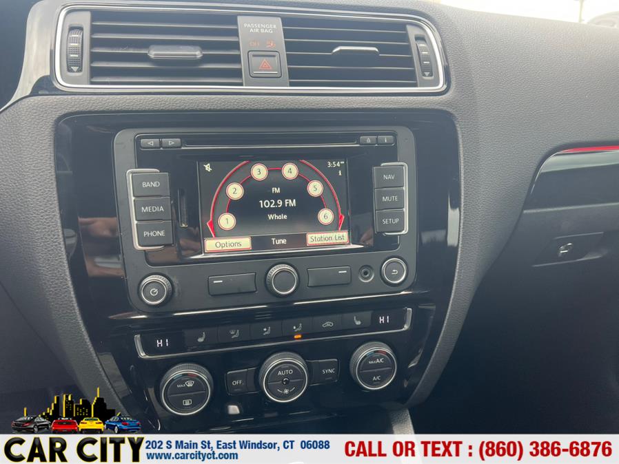 2015 Volkswagen Jetta Sedan 4dr Auto 2.0T GLI SEL PZEV photo