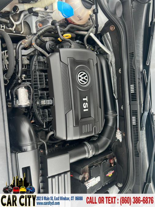 2015 Volkswagen Jetta Sedan 4dr Auto 2.0T GLI SEL PZEV photo