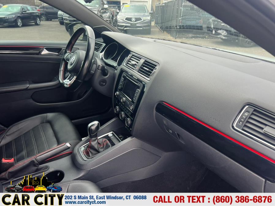2015 Volkswagen Jetta Sedan 4dr Auto 2.0T GLI SEL PZEV photo