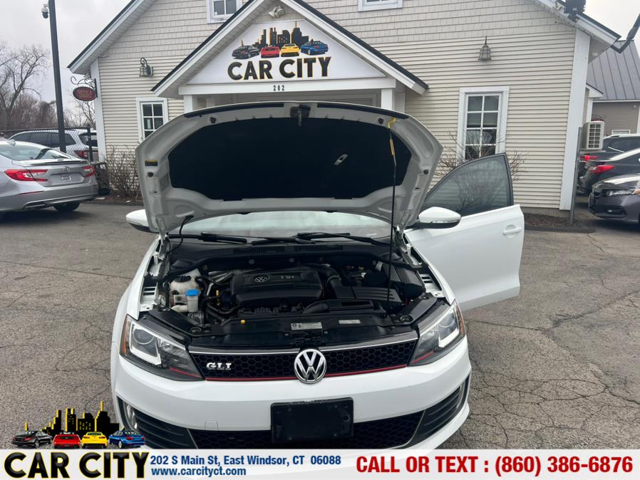 2015 Volkswagen Jetta Sedan 4dr Auto 2.0T GLI SEL PZEV photo