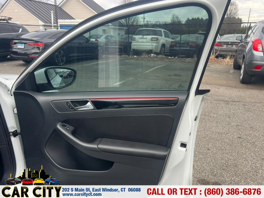 2015 Volkswagen Jetta Sedan 4dr Auto 2.0T GLI SEL PZEV photo