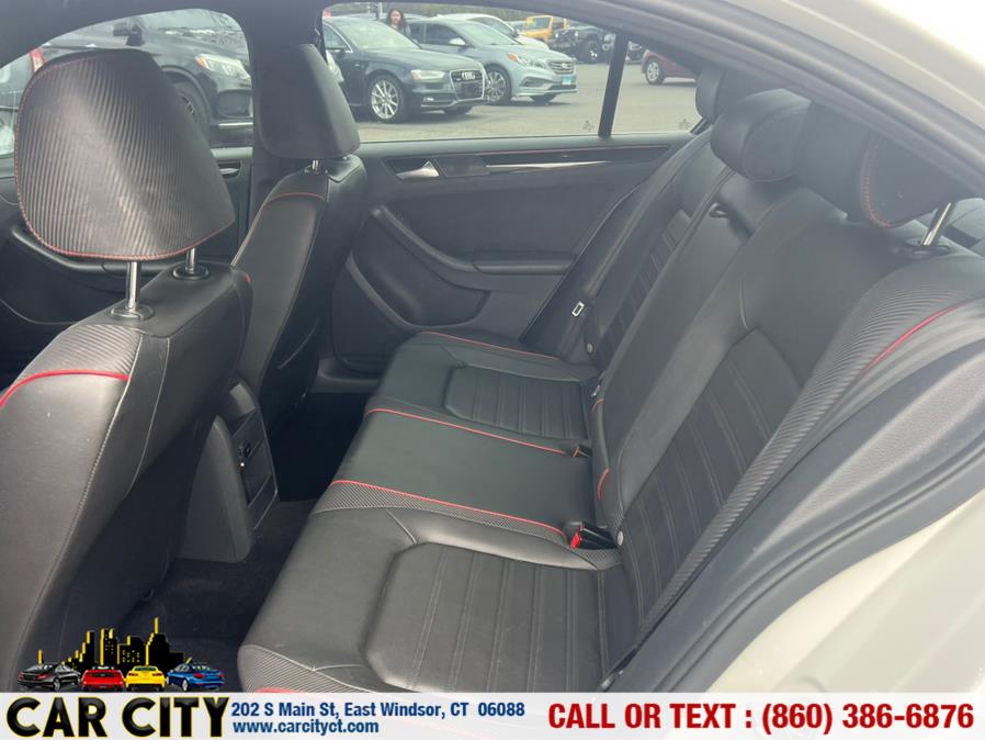 2015 Volkswagen Jetta Sedan 4dr Auto 2.0T GLI SEL PZEV photo