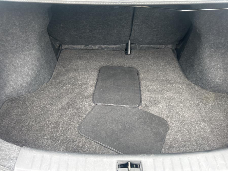 2015 Nissan Sentra 4dr Sdn I4 CVT SR photo