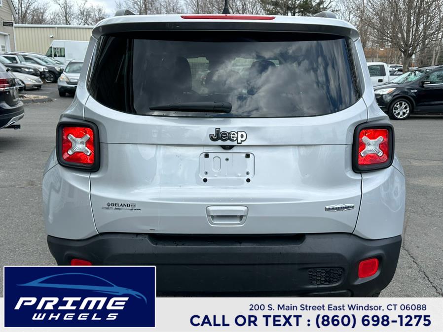 2018 Jeep Renegade Latitude FWD photo