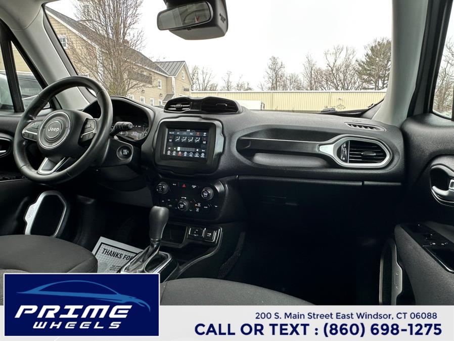 2018 Jeep Renegade Latitude FWD photo