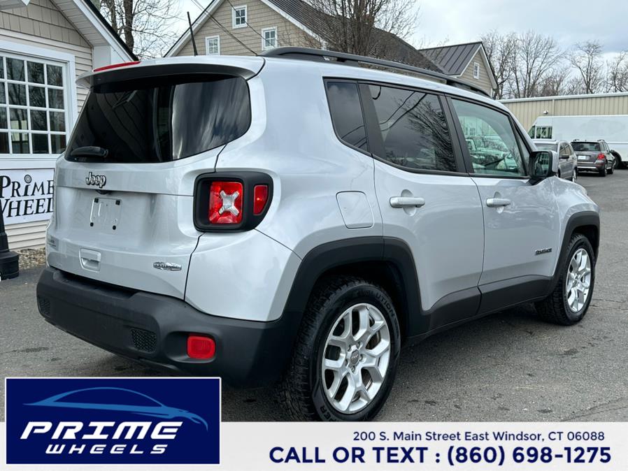 2018 Jeep Renegade Latitude FWD photo
