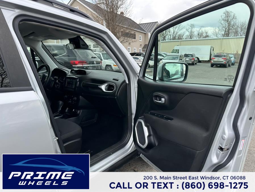 2018 Jeep Renegade Latitude FWD photo