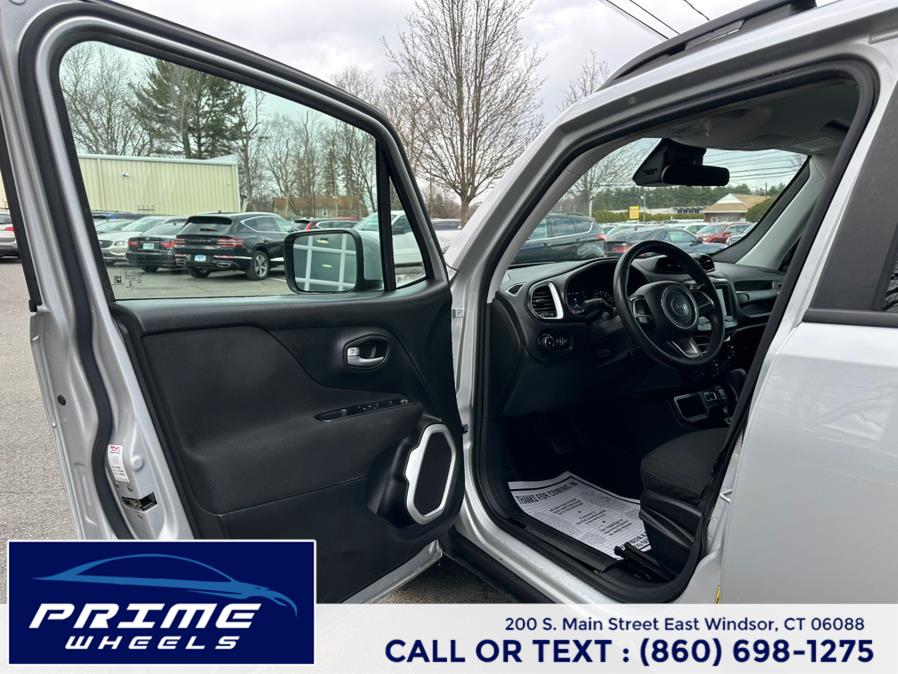 2018 Jeep Renegade Latitude FWD photo