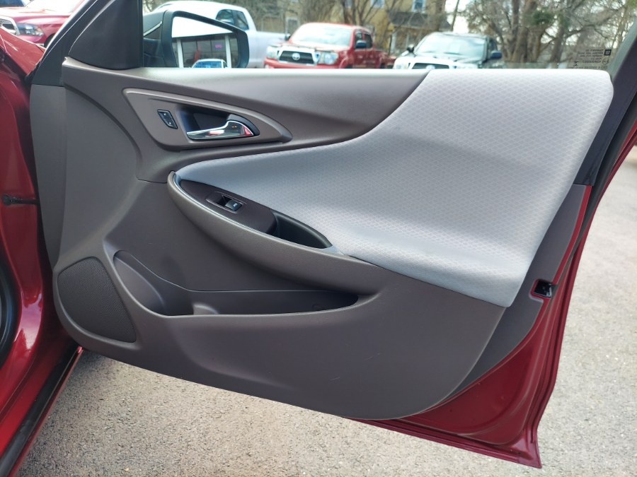 2019 Chevrolet Malibu 4dr Sdn LT w/1LT photo