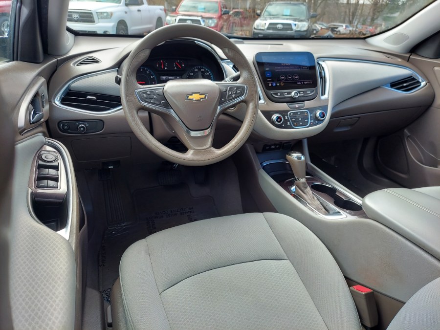 2019 Chevrolet Malibu 4dr Sdn LT w/1LT photo
