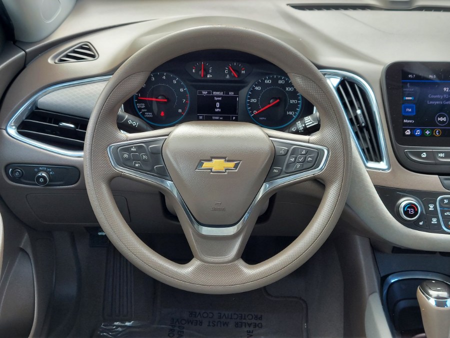 2019 Chevrolet Malibu 4dr Sdn LT w/1LT photo