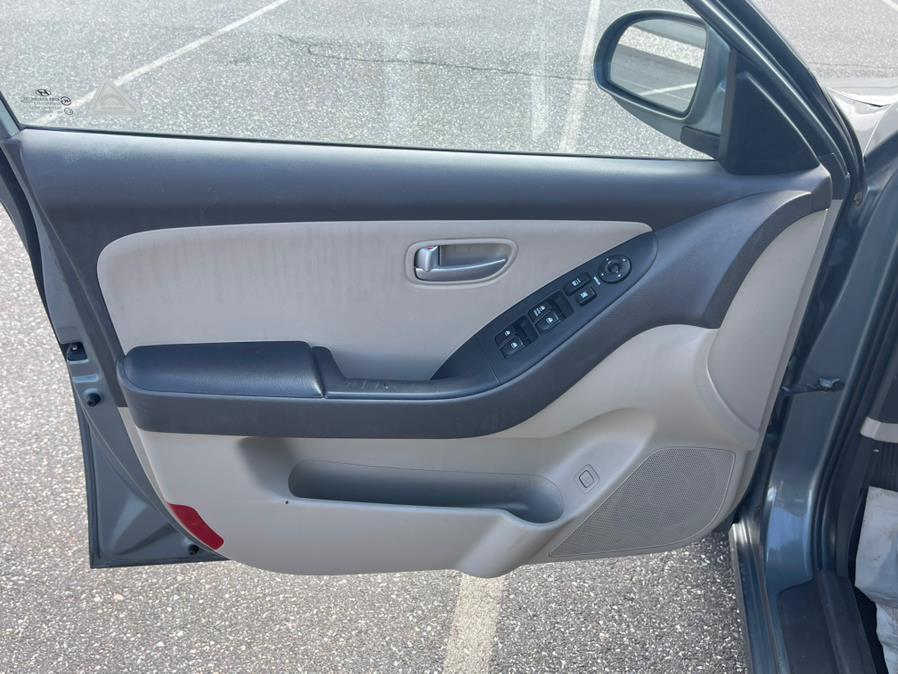 2009 Hyundai Elantra GLS photo