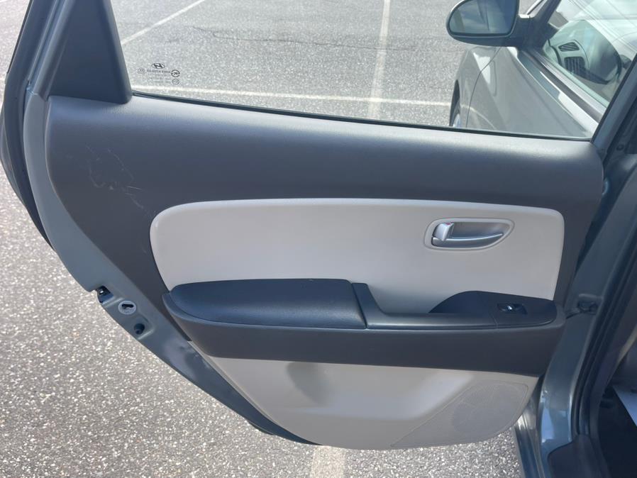 2009 Hyundai Elantra GLS photo