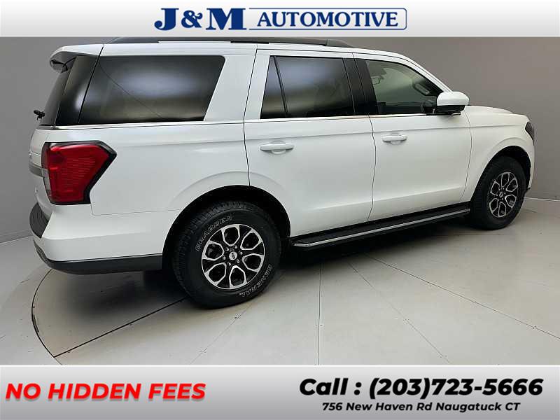 2022 Ford Expedition XLT photo