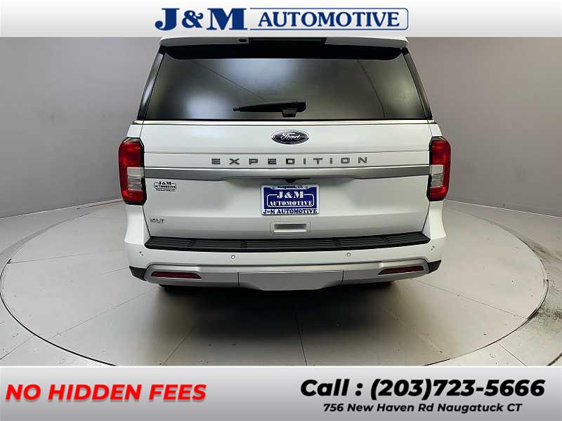 2022 Ford Expedition XLT photo