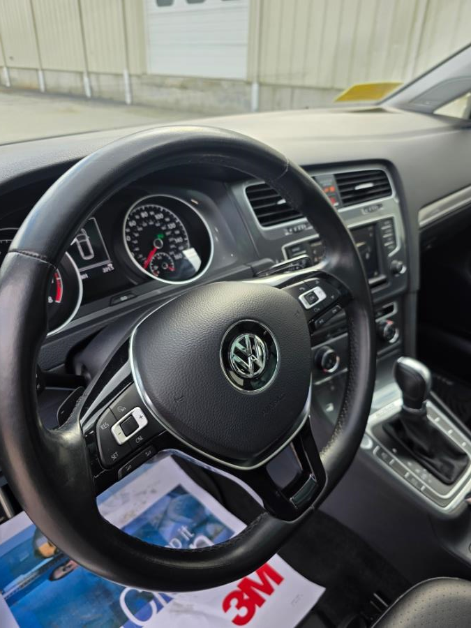 2017 Volkswagen Golf Alltrack 1.8T SE DSG photo