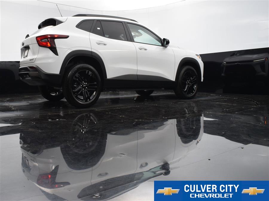 2025 Chevrolet Trax ACTIV photo
