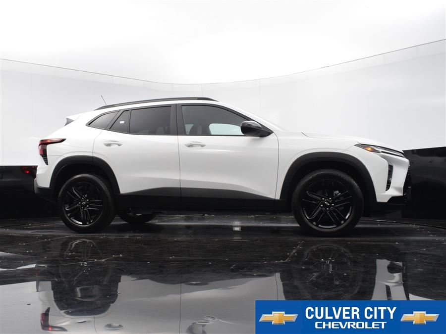 2025 Chevrolet Trax ACTIV photo