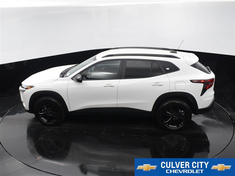 2025 Chevrolet Trax ACTIV photo