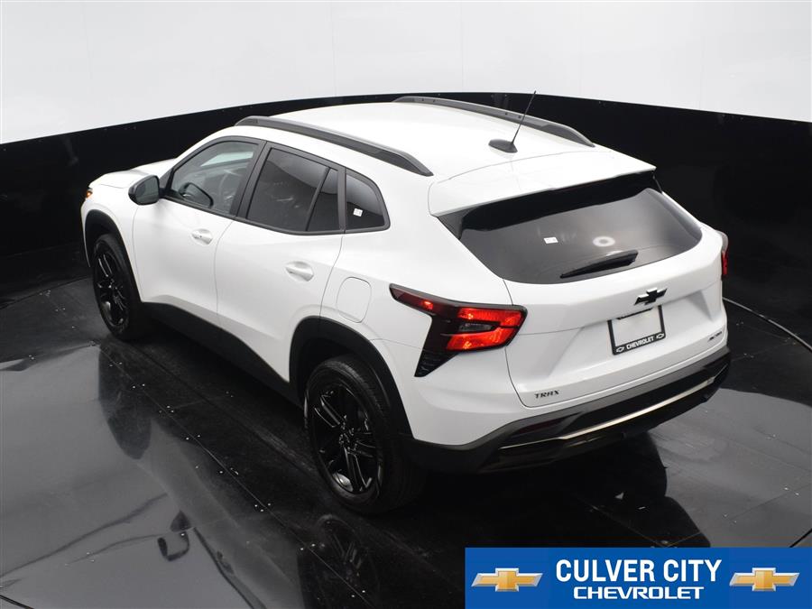 2025 Chevrolet Trax ACTIV photo