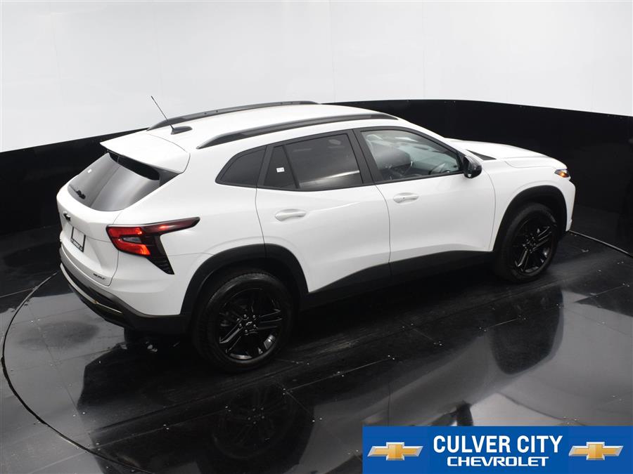 2025 Chevrolet Trax ACTIV photo