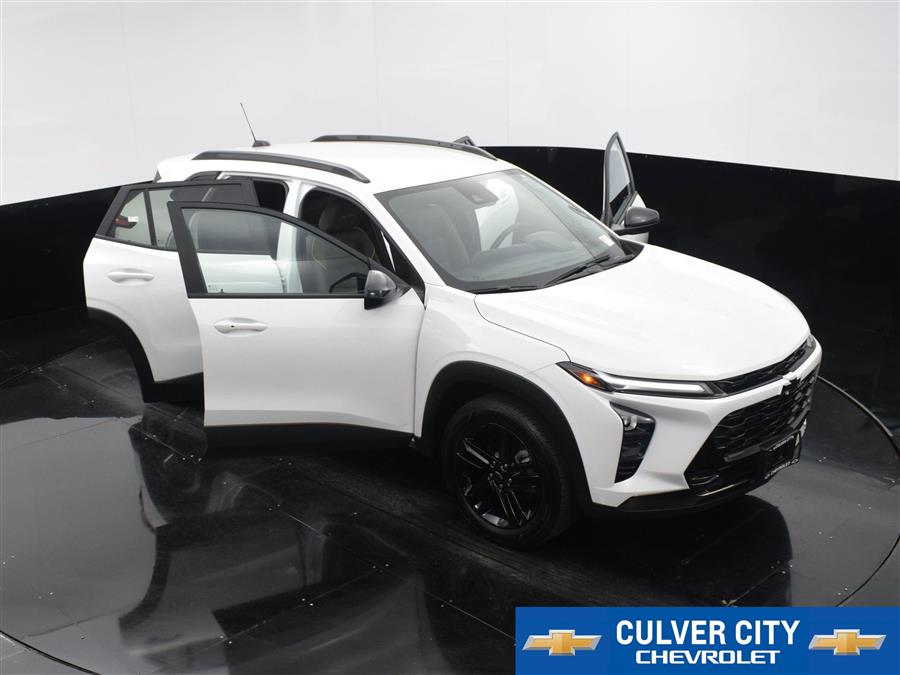 2025 Chevrolet Trax ACTIV photo