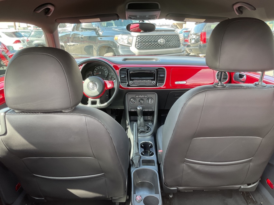 2012 Volkswagen Beetle 2.5 PZEV photo