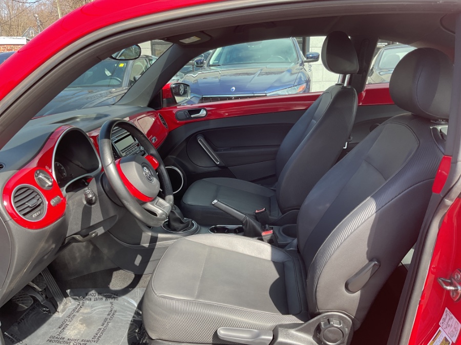 2012 Volkswagen Beetle 2.5 PZEV photo