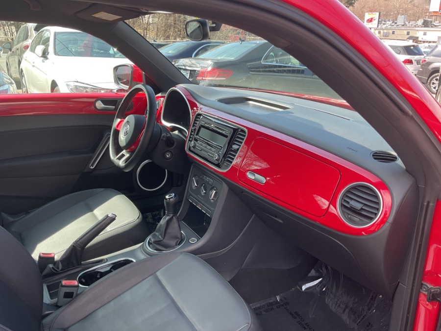 2012 Volkswagen Beetle 2.5 PZEV photo