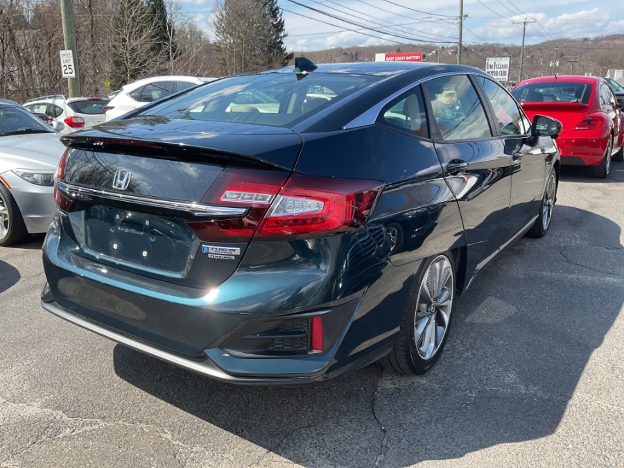 2018 Honda Clarity Plug-In Hybrid Touring Sedan photo