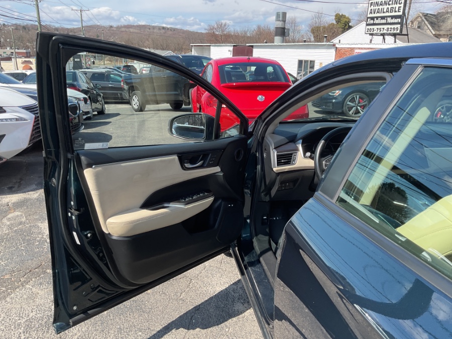2018 Honda Clarity Plug-In Hybrid Touring Sedan photo
