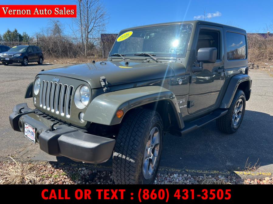 2016 Jeep Wrangler 4WD 2dr Sahara photo