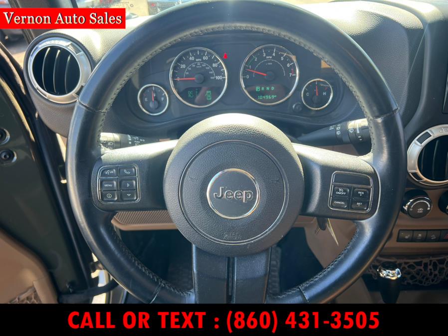 2016 Jeep Wrangler 4WD 2dr Sahara photo