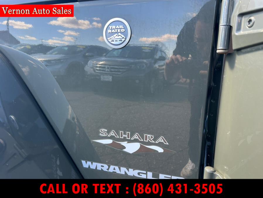 2016 Jeep Wrangler 4WD 2dr Sahara photo