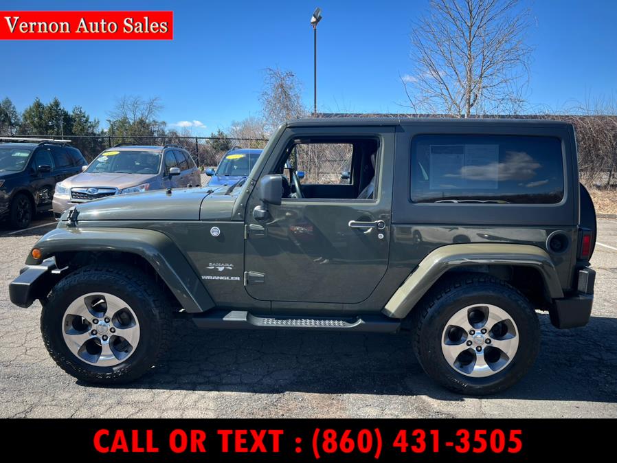 2016 Jeep Wrangler 4WD 2dr Sahara photo