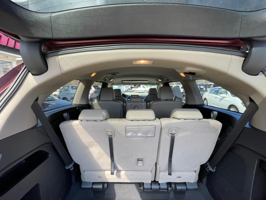 2018 Honda Odyssey EX-L w/Navi/RES Auto photo